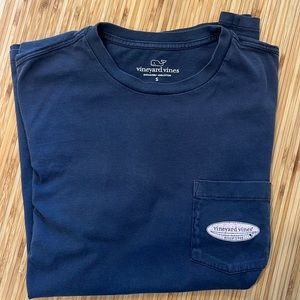 Vineyard Vines tshirt